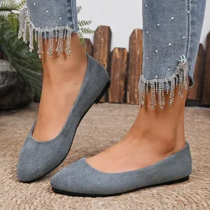 Eleganti ballerine a punta in camoscio grigio da donna, stile primaverile versatile