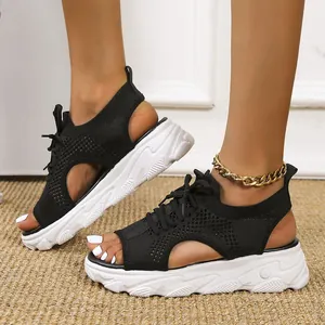 Sandalias deportivas de plataforma tejidas en negro para mujer transpirables