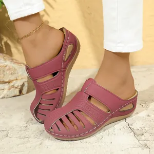 Damen Mules Geschlossene Zehen Flache Strandurlaub Sandalen Hohl Aus Atmungsaktiv PU Leder Sommer Slides Outdoor Freizeit Schuhe