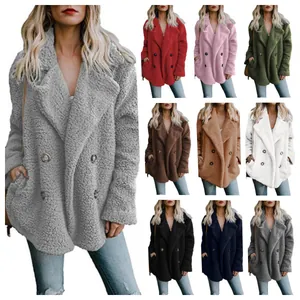 Mehrfarbige Damen-Fleecejacke mit Reverskragen und zweireihigen Knöpfen für den Winter.