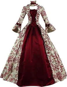 Vue détaillée d'une robe de cour médiévale Renaissance avec manches évasées et velours