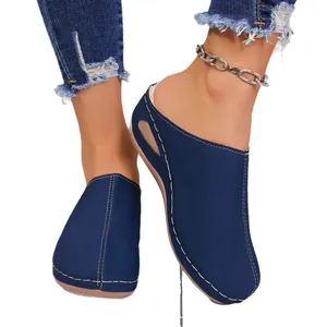 Chaussons fermés bleu marine pour femmes avec doublure en polaire et semelle épaisse