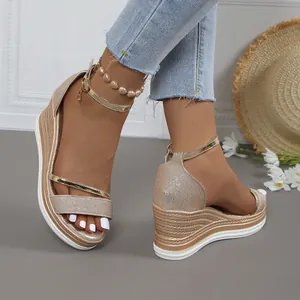 Elegante roségoldene Glitzer-Plateau-Keilsandalen für Damen mit modischem Knöchelriemen