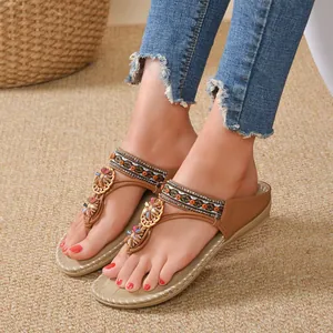 Women Bohemian Rhinestone Flower Sandals Flat Thong Ethnic Flip Flops Beaded Summer Beach Sandals PU Leather Flat Shoes