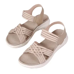 Comodi sandali con zeppa intrecciati bohémien beige con suola spessa per il mare