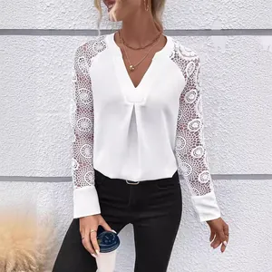 Damen V-Ausschnitt Langarm T-Shirt Spitze Patchwork Falten Einfarbig Casual Top Polyester Weiß Mode Tee