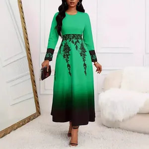 Elegante abito lungo taglie forti a maniche lunghe con scollo tondo e sfumatura