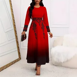 Elegante abito lungo sfumato rosso e nero con girocollo e maniche lunghe
