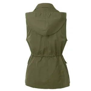 Gilet utilitaire à capuche vert armée pour femmes avec taille réglable vue de dos