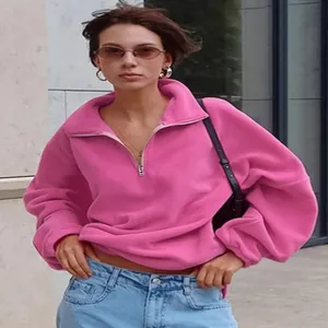 Pinkfarbenes Fleece-Sweatshirt für Damen mit Viertelreißverschluss im stylischen Look