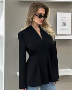 Eleganter schwarzer V-Ausschnitt-Blazer mit tailliertem Schnitt und einreihigen Knöpfen