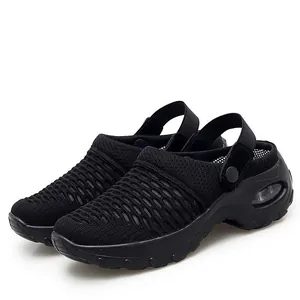Bequeme und atmungsaktive schwarze Mesh-Clogs für Damen mit einer robusten Luftpolstersohle