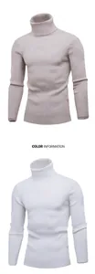Dettaglio dei maglioni da uomo a collo alto in maglia a coste nei colori beige e bianco.