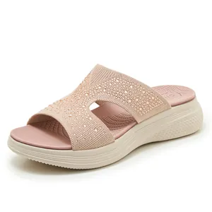 Modische Damen Keilsandaletten aus Fly-Knit mit funkelnden Strasssteinen und Plateausohle