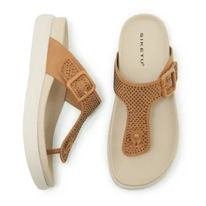 Infradito comode in beige con strass, suola spessa e fibbia regolabile per donna elegante
