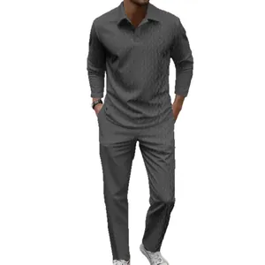 Lässiges langärmeliges Poloshirt und Hosenset für Herren aus grauem strukturiertem Strick