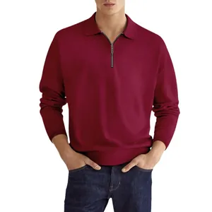 Polo de manga larga color granate para hombre con cremallera frontal en fondo blanco
