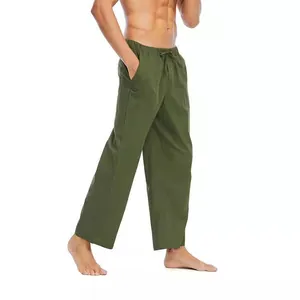 Pantaloni casual da uomo in cotone e lino con coulisse in vita colore verde oliva.