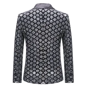 Achteraanzicht van de zilveren pailletten blazer voor heren met ruitpatroon voor show