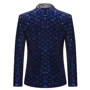 Achteraanzicht van blauwe herenblazer met pailletten en ruitpatroon voor gala