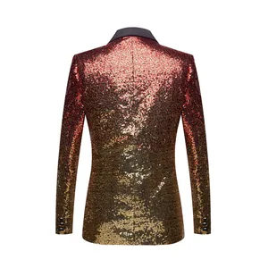 Achteraanzicht van een herenblazer met verloop van rode en gouden pailletten voor toneel.