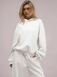 Oversize-Kapuzenpullover in Off-White und passende Jogginghose für Damen im Set