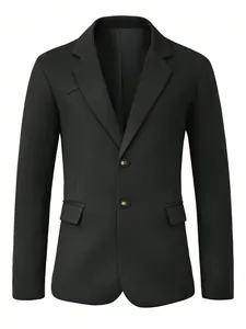 Vue détaillée d'un blazer en daim noir pour homme au design chic décontracté vintage