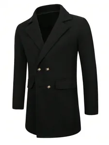Gros plan sur le devant à double boutonnage d'un manteau d'hiver noir en laine pour homme
