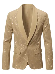 Detail van een herenblazer in kaki met zilveren spatpatroon en sjaalkraag