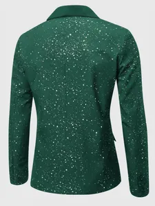 Gedetailleerd achteraanzicht van een stijlvolle donkergroene herenblazer met glitters