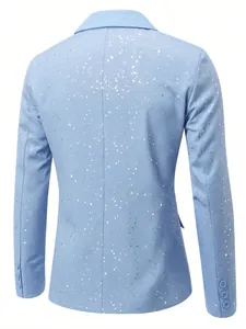Achteraanzicht van een lichtblauwe herenblazer met zilveren glitters voor feesten.
