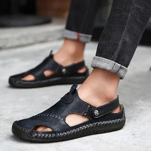 Sandalias de cuero informales para hombre con diseño slip-on y detalles calados
