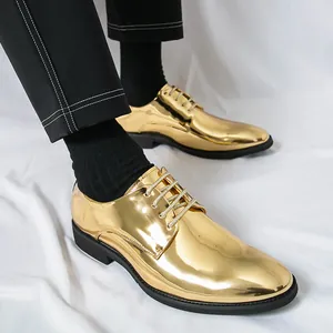 Elegant shiny metallic gold men's pointed toe dress shoes for weddings or stage performances
