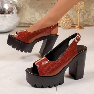 Brown crocodile pattern peep-toe platform sandals with thick high heels and slingback