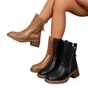 Vintage British style Chelsea boots for women with thick heels in brown and black