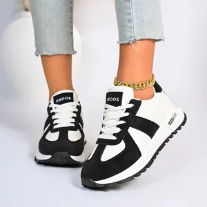 Scarpe da ginnastica trendy donna bicolore bianco e nero in stile German Army Trainer