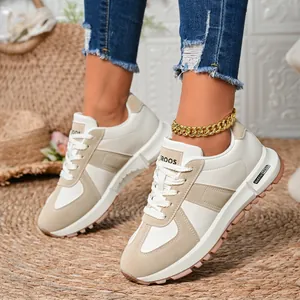 Sneakers con zeppa alla moda da donna con design retrò a punta tonda