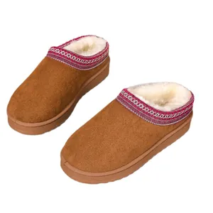 Brown velvet closed-toe slippers for women with warm faux fur lining and soft sole