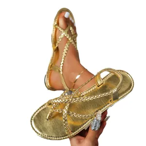 Sandales plates dorées tressées pour femmes style romain de plage chaussures d'été confortables