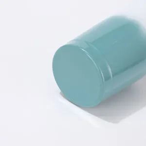 Gros plan détaillé du fond dégradé sarcelle d'un gobelet isotherme de 20 oz