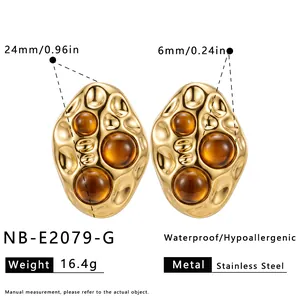 Goldene unregelmäßige Edelstahl-Ohrringe mit Tigerauge-Stein, Gewichts- und Maßangaben