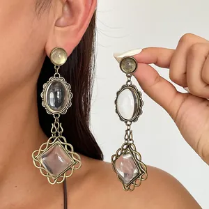 Vintage Bohemian Oversized Alloy Resin Oval Lace Dangle Earrings For Women Retro Statement Geometric Earrings With Silver Post