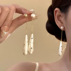 French Vintage Polka Dot Water Drop Long Earrings Women Elegant Gold Chain Artificial Pearl Stud Earrings Oil Drip Jewelry Gift