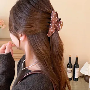 Elegante Koreaanse bruine haarklem met strik en sterpatroon voor vintage haarstyling voor dames