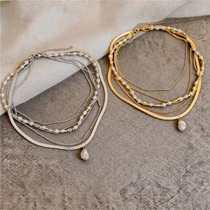Elegante collana multistrato vintage francese con perle in finiture oro e argento