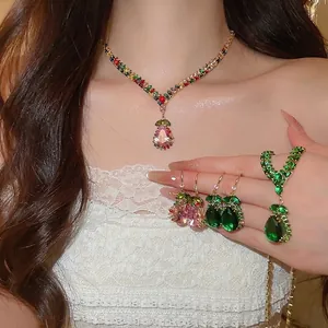 Vintage palace style sparkling zircon jewelry set with water drop pendants and earrings