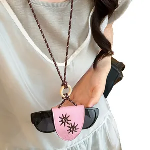 Niche design pink leather pendant glasses holder necklace with stylish sun pattern