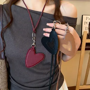 Collar Con Colgante De Corazón De Cuero Vintage Para Mujer Cadena Larga De Suéter Retro Diseño De Estilo De Nicho Accesorio Collares De Corazón