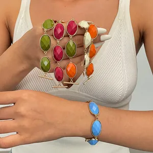 Vintage Geometric Oval Resin Alloy Bracelet For Women Gold Plated Smudged Pattern Minimalist Fashion Bracelet Elegant Jewelry Gift