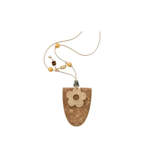 Elegante Boheemse bloemenketting met kurken hangerzakje voor de strandvakantie v6.2